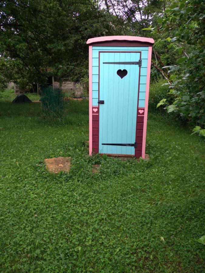 Hotel Les Roulottes Pouilly-sur-Vingeanne Zewnętrze zdjęcie