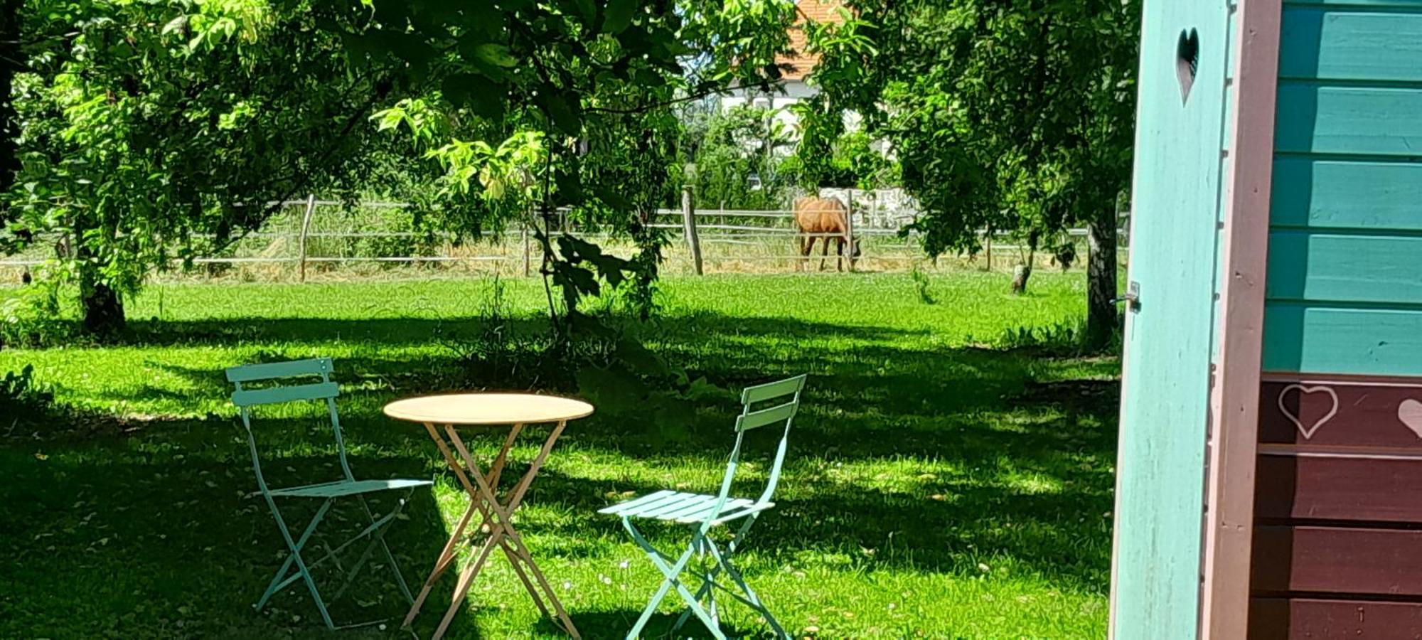 Hotel Les Roulottes Pouilly-sur-Vingeanne Zewnętrze zdjęcie